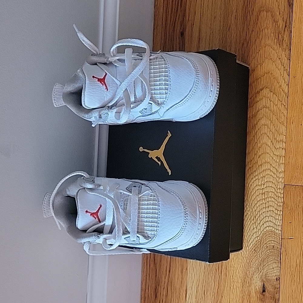 Childrens white Oreo retro 7c